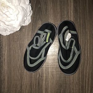 3 FOR $20  Water shoes for toddler, size 5/6